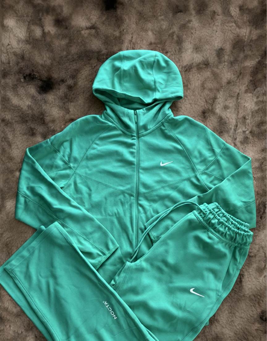 Noccttta Trainingsanzug