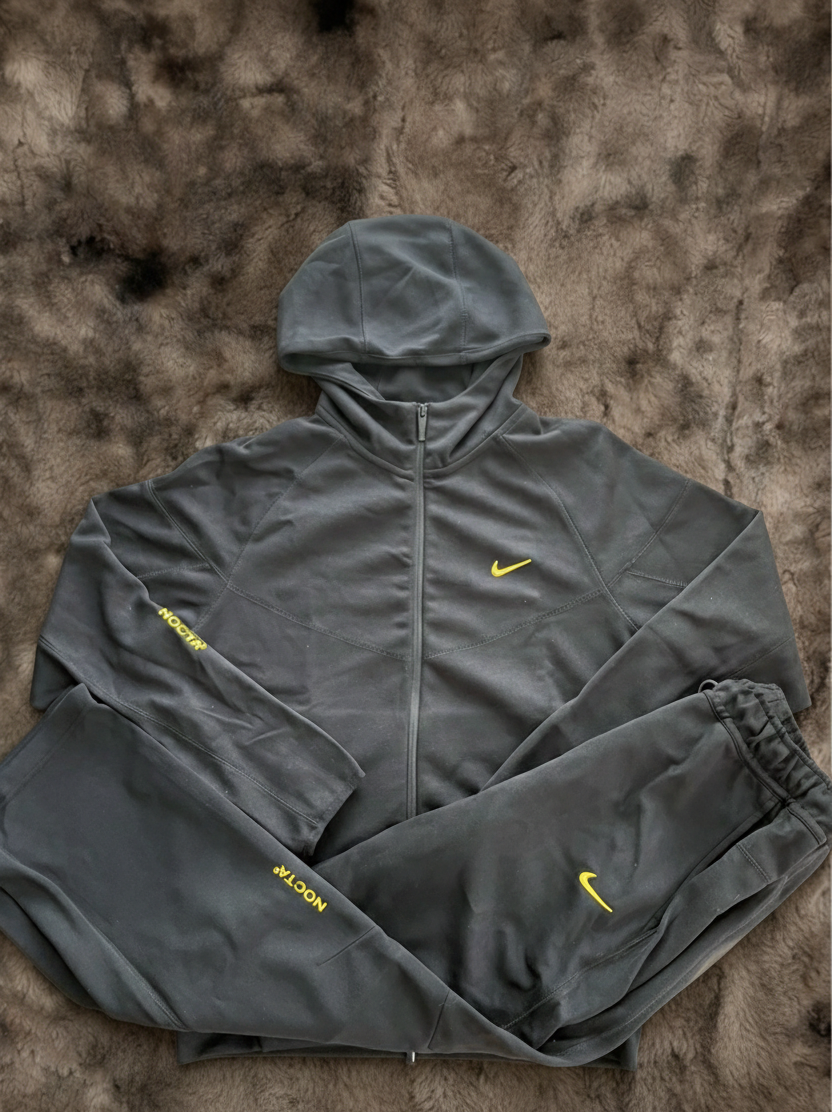 Noccttta Trainingsanzug