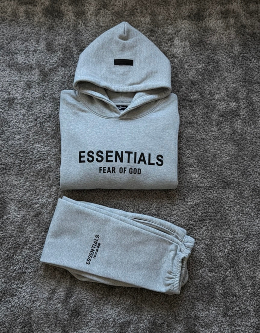 Essen Trainingsanzug ￼