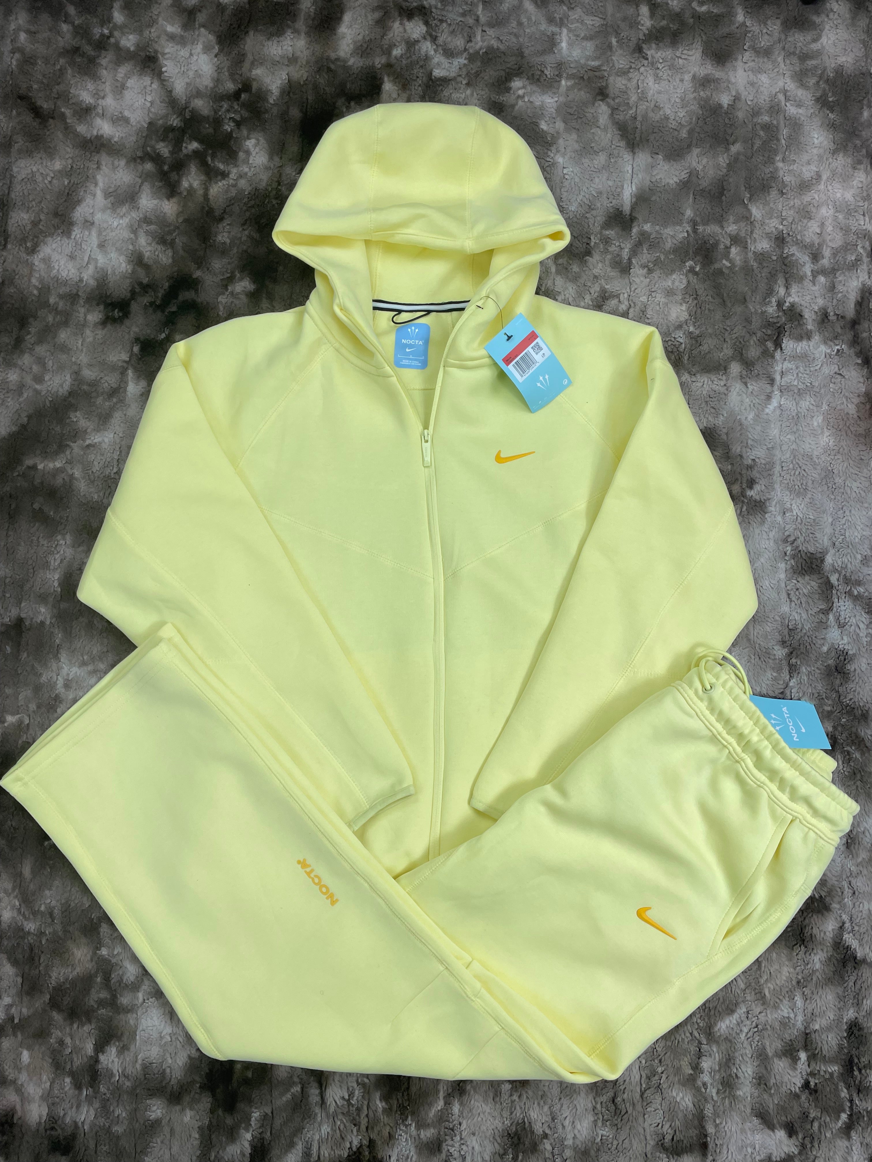 Noccttta Trainingsanzug