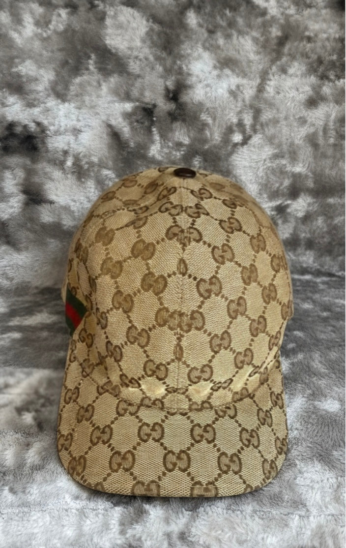 Guccc Cape